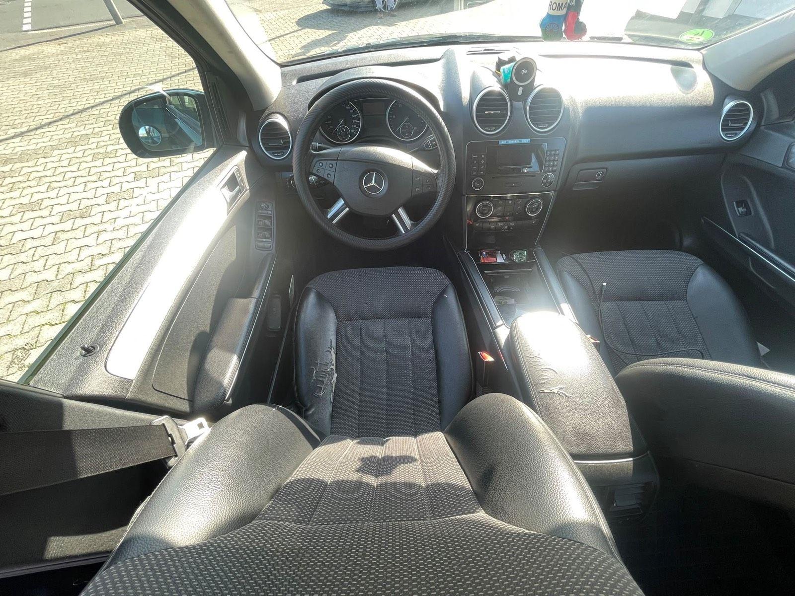 Mercedes-Benz ML280 2005 — photo 9