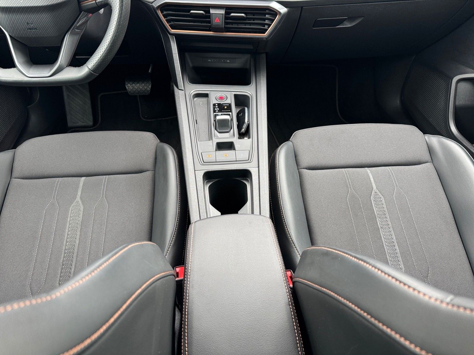 Fahrzeugabbildung CUPRA Formentor 1.5 TSI