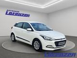 Hyundai i20 1.4 Trend A T Fahrerprofil SHZ LenkradHZG Sp - Hyundai i20 mit Benzin-Antrieb