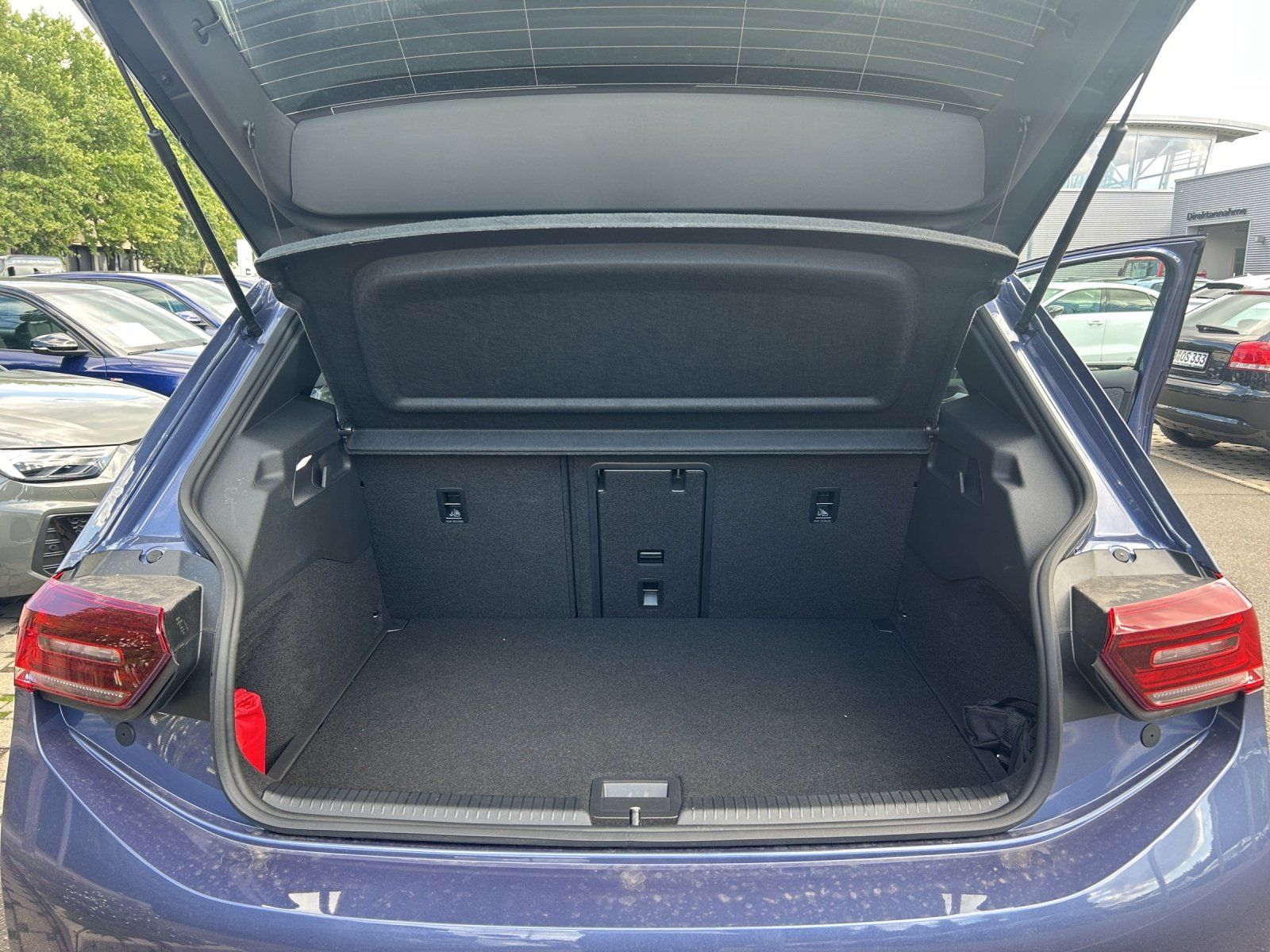 Fahrzeugabbildung Volkswagen ID.3 Neo (58kWh) Style 360,AHK,HUD,Kamera,LED,SD