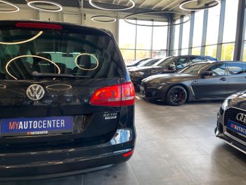 Volkswagen Sharan Cup BMT *NAVI*AHK*TEMPOMAT*KAMERA*USB*BLT