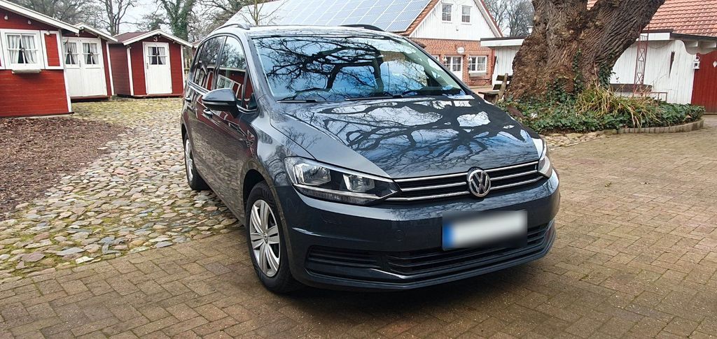 Image of Volkswagen Touran