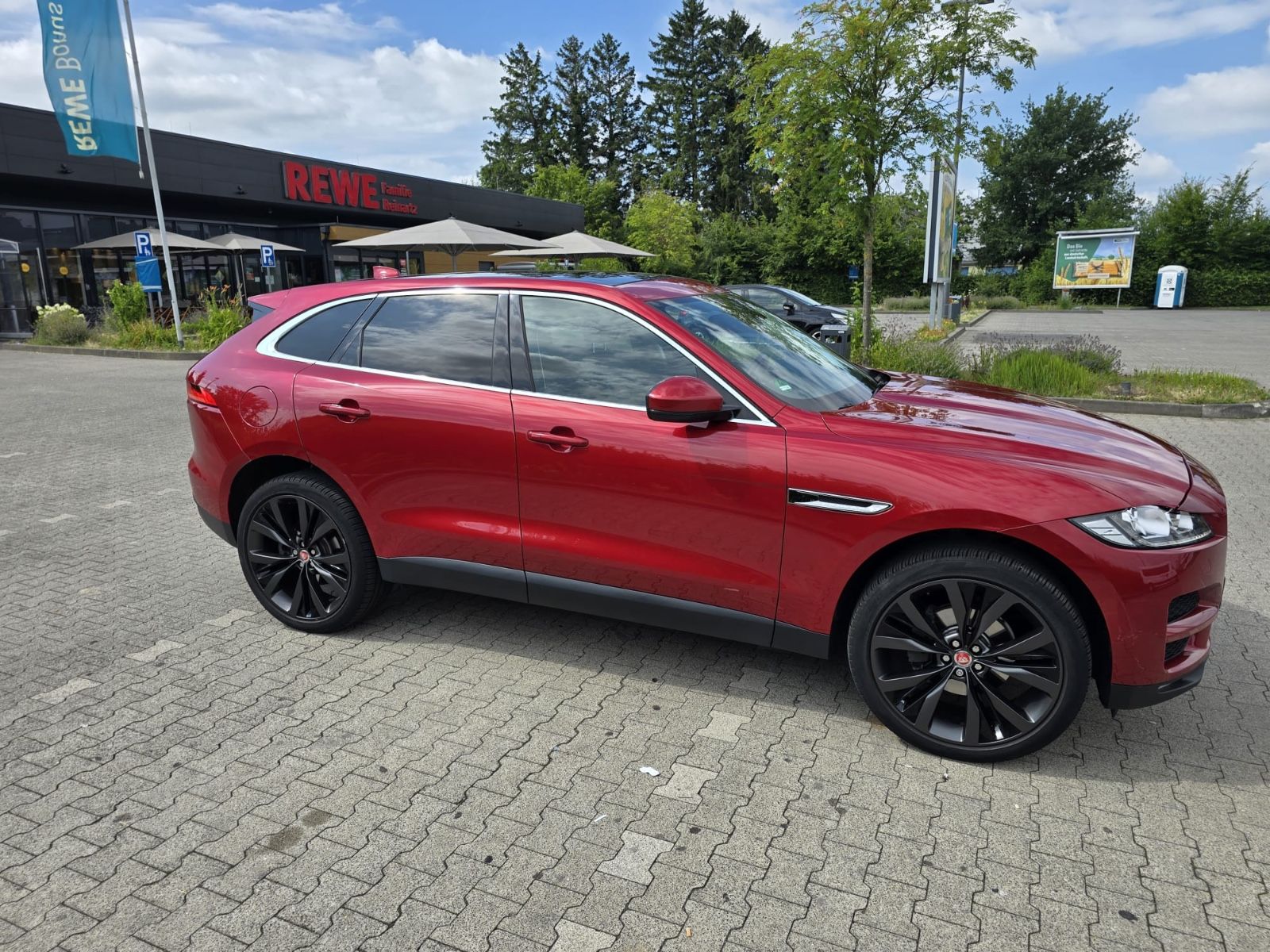 JAGUAR F-Pace
