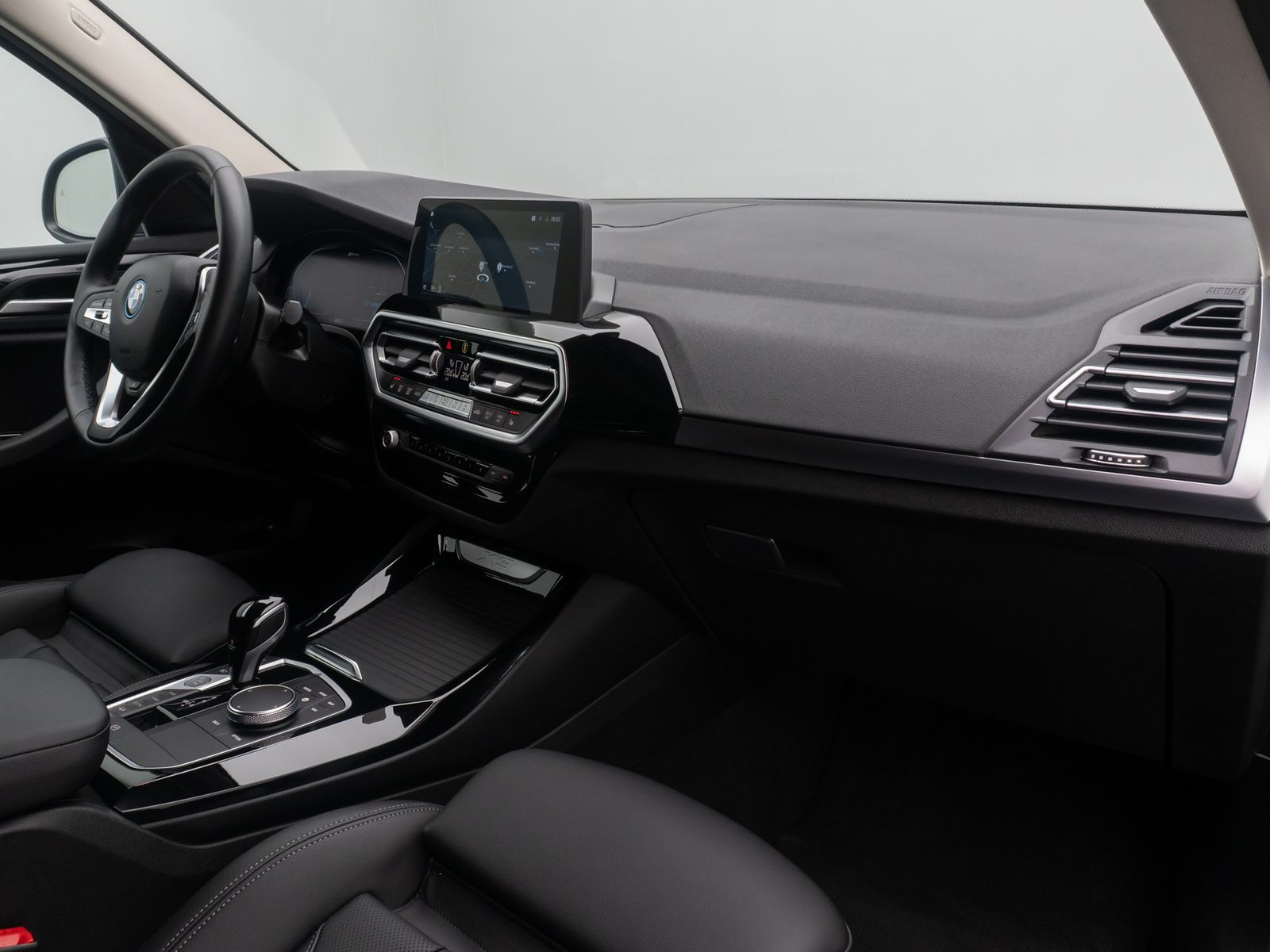 Fahrzeugabbildung BMW X3 xD30e Kamera DAB HiFi AHK Sportsitze 18Zoll