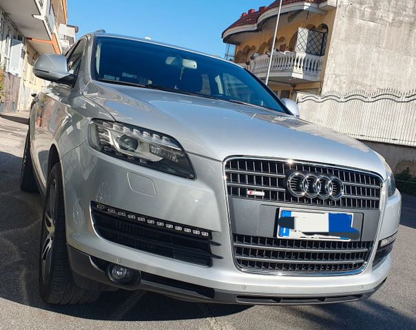 Audi Q7 4.2 V8 TDI 326 CV quattro tiptronic S li