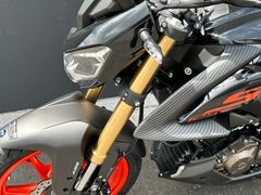 QJ MOTOR SRK 125 S Pro ABS + USB + LED + 15 PS