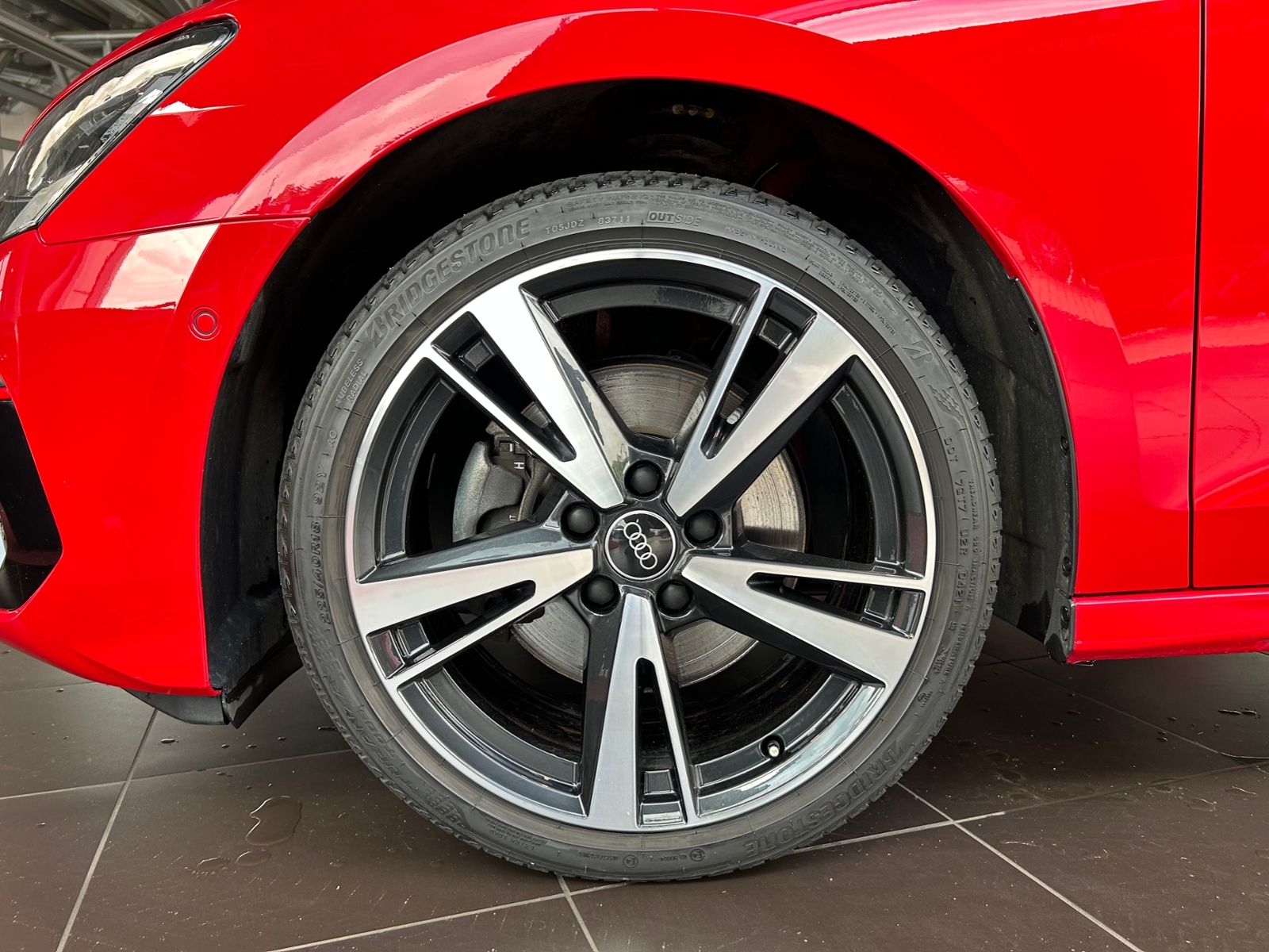 Fahrzeugabbildung Audi A3 Sportback  35 TFSI S line AHK LED NAVI