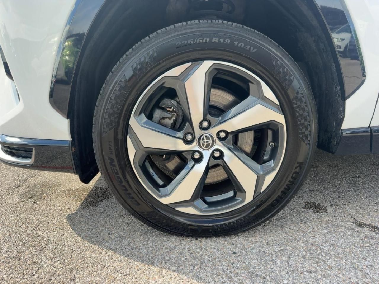Fahrzeugabbildung Toyota RAV4 2,5 Plug-in Hybrid 4x4*