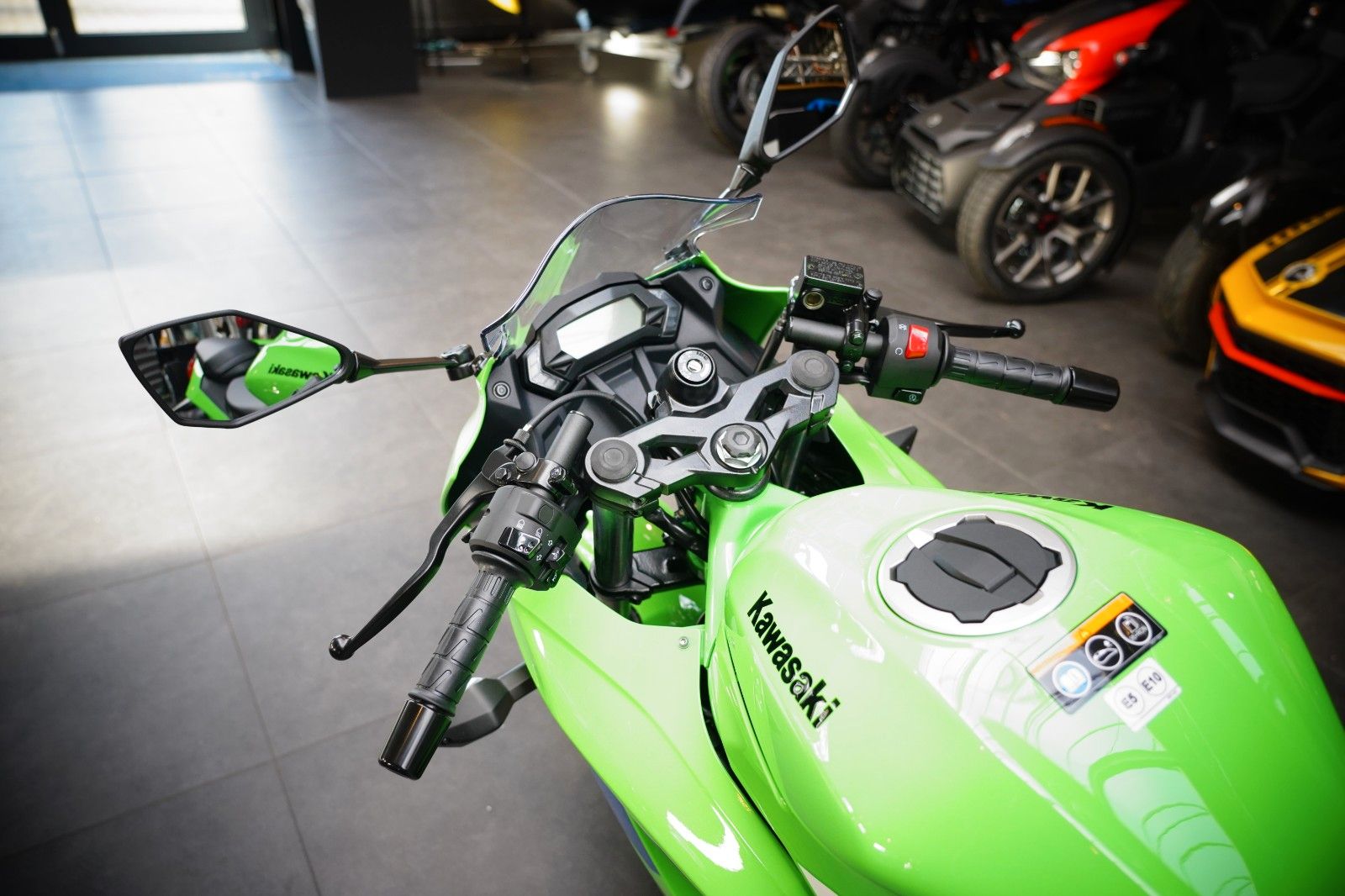 Fahrzeugabbildung Kawasaki NINJA 125