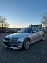 BMW e46 320i Limousine - BMW 320 aus 2000: 320i E46