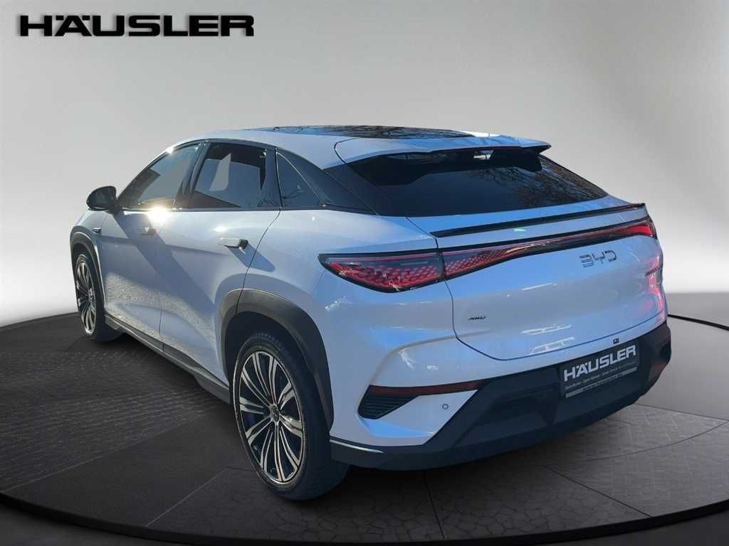 BYD SEALION 7