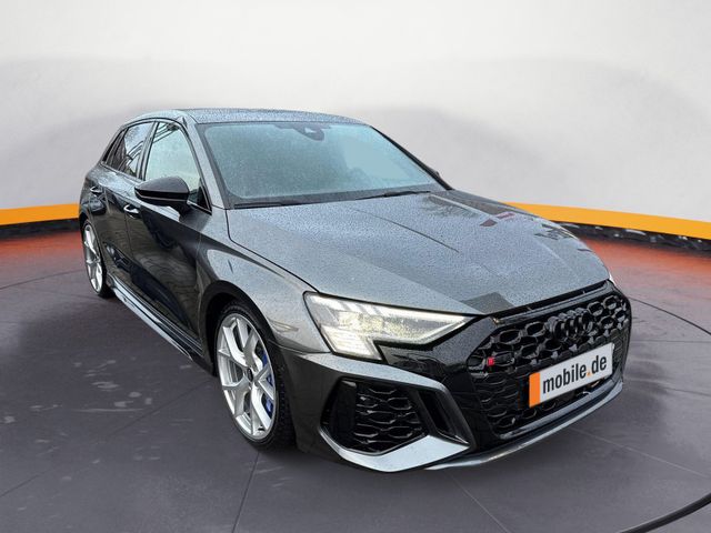 Audi RS3 Sportback qu. S-tr.+Head-Up+Pano+Keramik+B&O