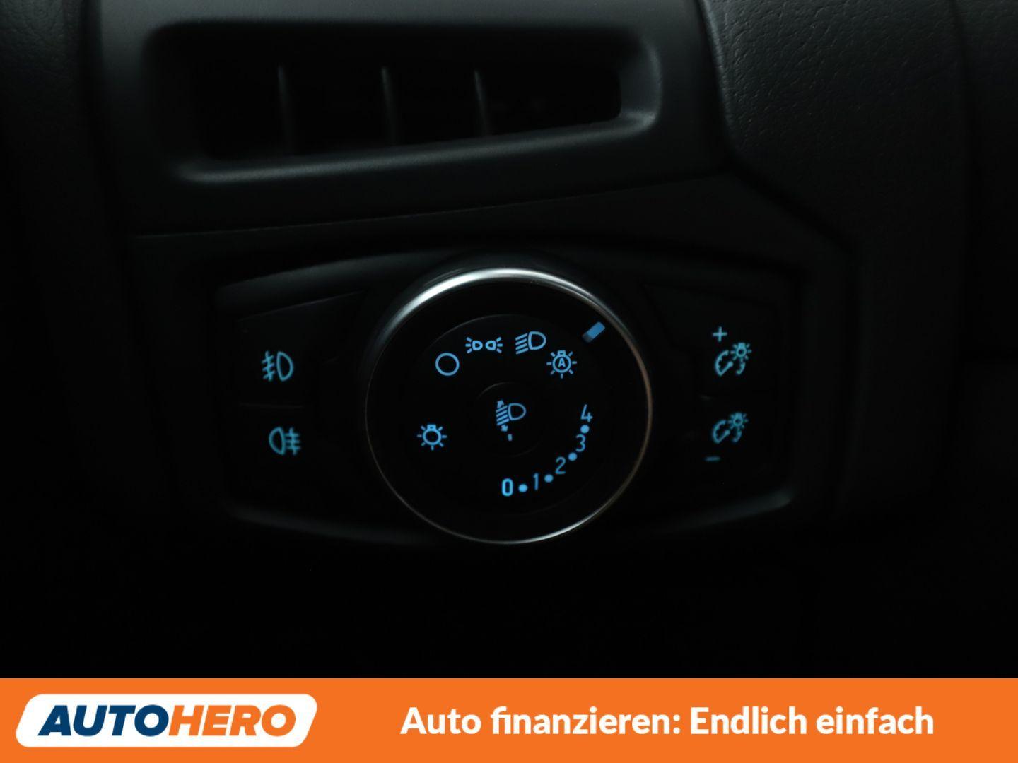 Ford Focus 1.0 EcoBoost Titanium*TEMPO*PDC*SHZ*LIM*