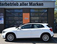 MERCEDES-BENZ GLA 200 d CDI Navi PDC Kamera Sitzhz. PanoramaSD MERCEDES-BENZ GLA 200 d CDI Navi PDC Kamera Sitzhz. PanoramaSD
