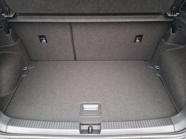 T-CROSS 1.0 TSI DSG R-LINE CAM+IQ.LIGHT+NAVI+DAB