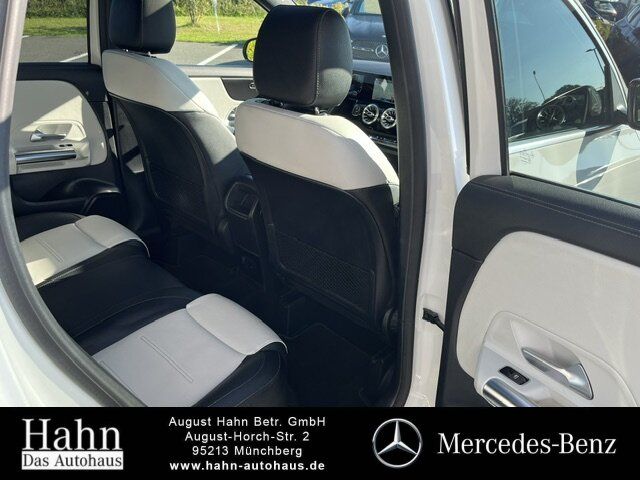 Fahrzeugabbildung Mercedes-Benz GLA 200 AMG/LED/AHK/KAMERA/PANO/EL.HECKKL./AMBI