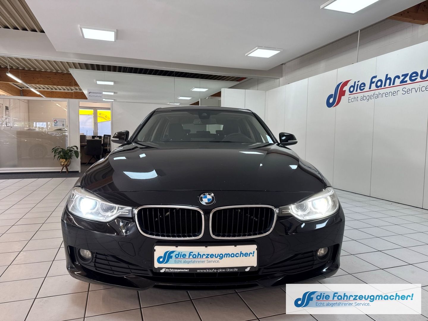 Fahrzeugabbildung BMW 320 dA Touring Navi Soundsy. El. Heckk. *EXPORT