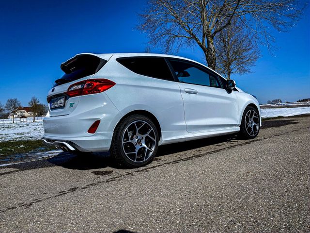 Ford Fiesta ST