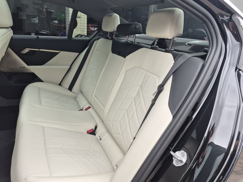 BMW 530 - Bild 18
