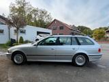 BMW 520i Kombi - BMW 520 aus 2000: 520i