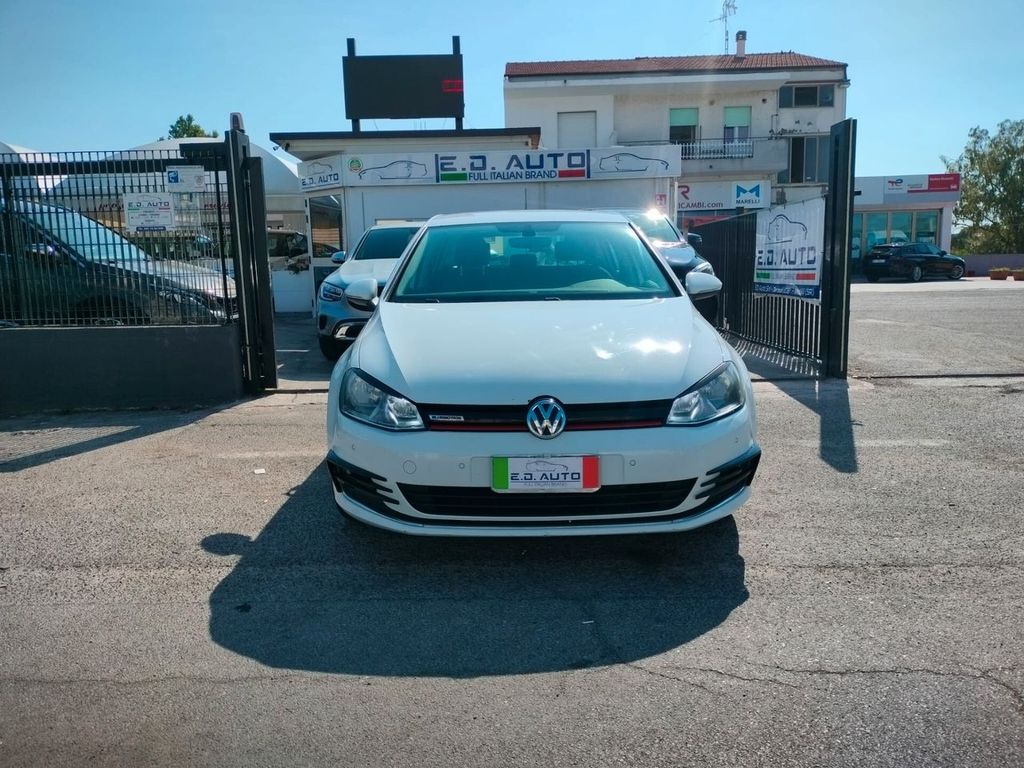Image of Volkswagen Golf