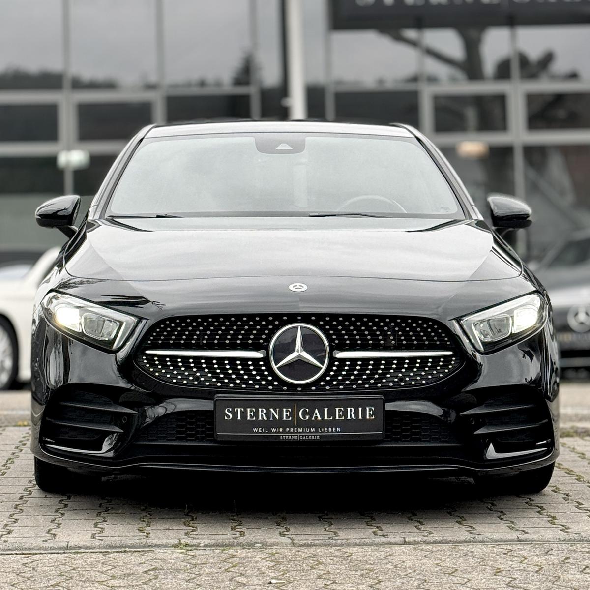 Mercedes-Benz A 200 AMG-LINE/RÜCKFAHRK/TEMPOM/NIGHT Sportp.