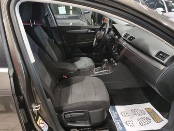 Volkswagen Passat - 10