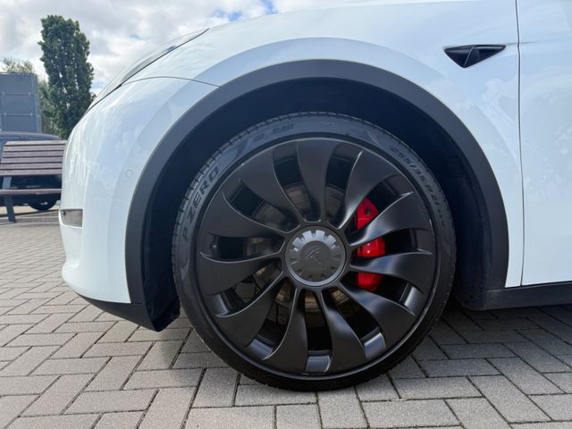 Tesla Model Y Performance Dual AWD