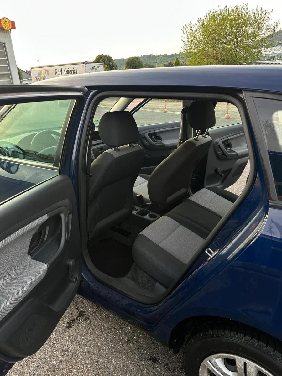 Skoda Fabia 2011 — photo 8