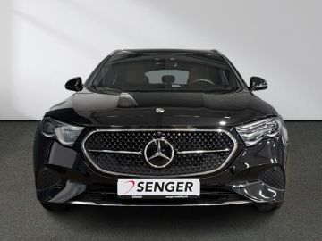 Mercedes E 200 - 5