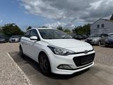 Hyundai i20 Style Sportsitze Sportpaket Sport Lenkrad - Hyundai i20 Gebrauchtwagen in Hannover