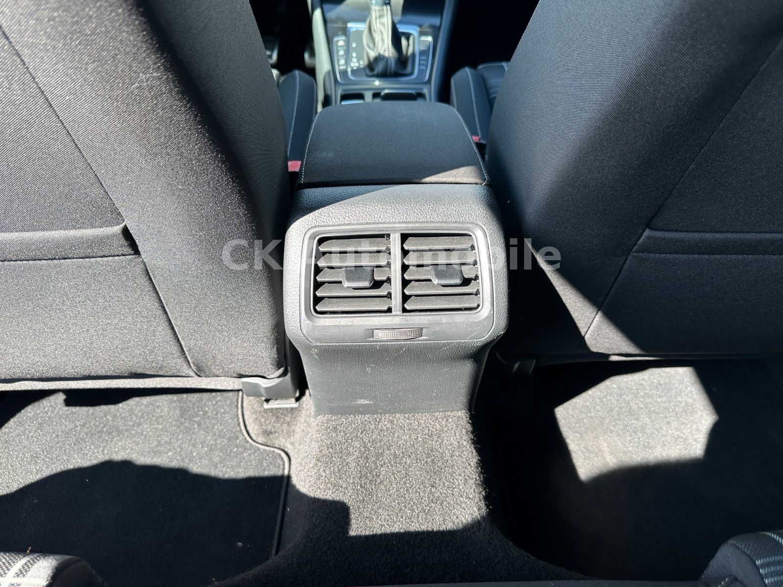 Fahrzeugabbildung Volkswagen Golf VII Lim. GTD BMT/DSG/Navi/Bi-Xenon/PDC