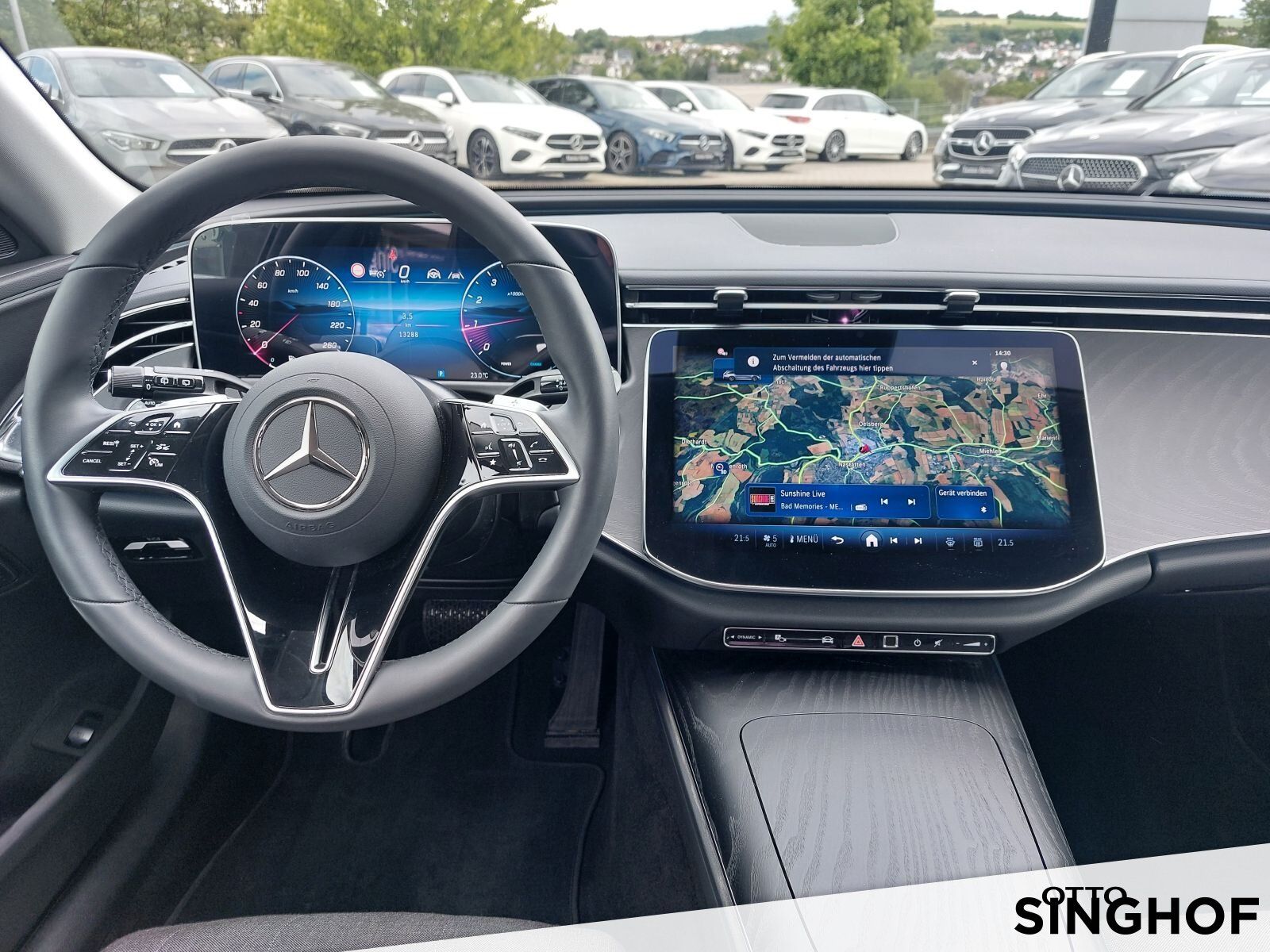 Fahrzeugabbildung Mercedes-Benz E 200 T Avantgarde +AHK+Distronic+Rü Kamera+LED+