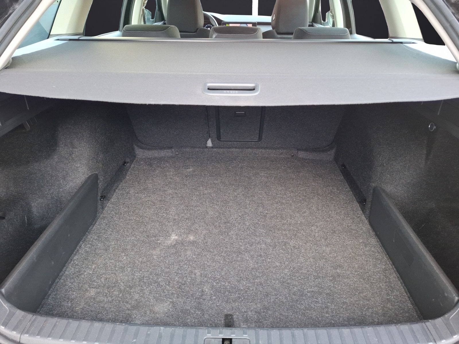 Fahrzeugabbildung SKODA Octavia Combi TDI Ambition DSG LED Navi ACC PDC