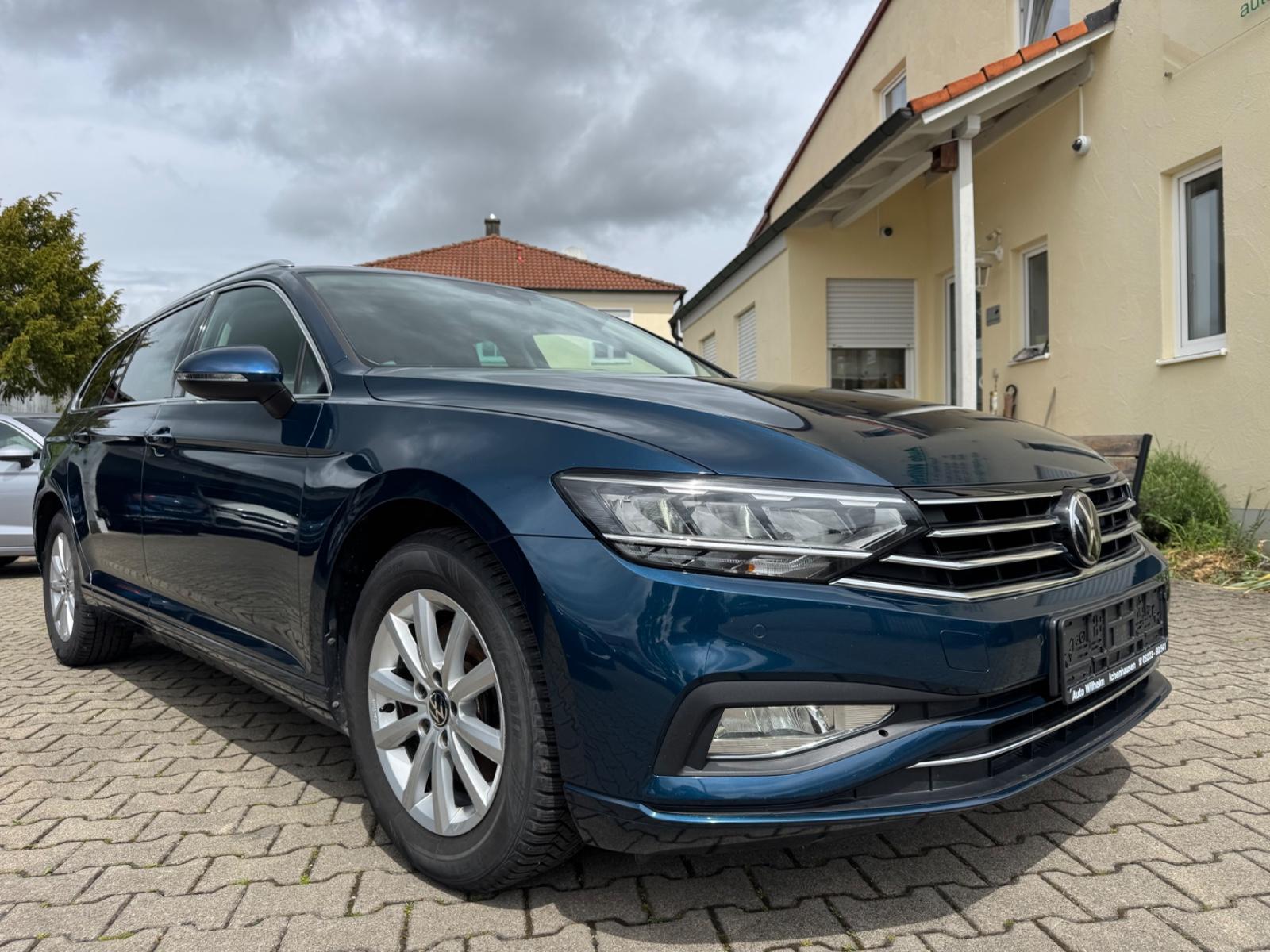 Volkswagen Passat Var Business 2.0TDI DSG AHK Cam TravelAss