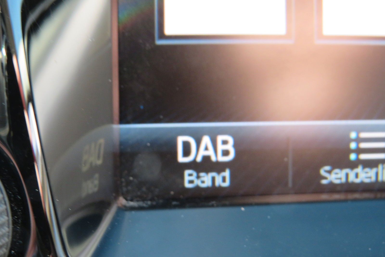 Fahrzeugabbildung SKODA Fabia Combi Ambition PDC NAVI APP SITZH. 1.HD