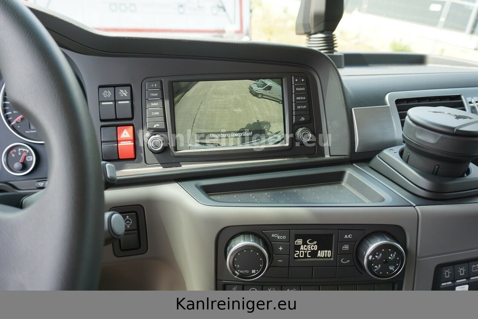 Fahrzeugabbildung MAN TGS 28.470 Kroll ADR Kombi (Kolben)