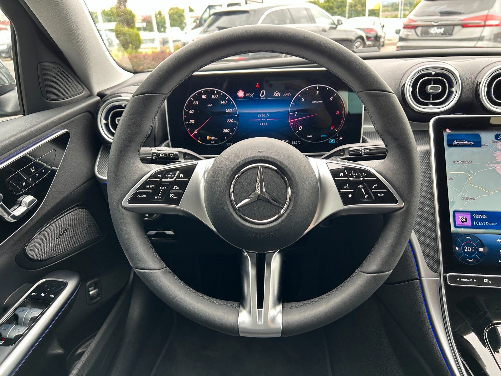 Fahrzeugabbildung Mercedes-Benz C 220 AVANTGARDE+DIS+HUD+360°+DAB+MEMORY+SPUR