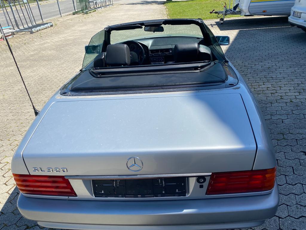 Mercedes-Benz SL 320