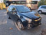 Hyundai ix35 2.0 CRDi 4WD * Leder * Gepflegt* - Hyundai ix35 in Köln