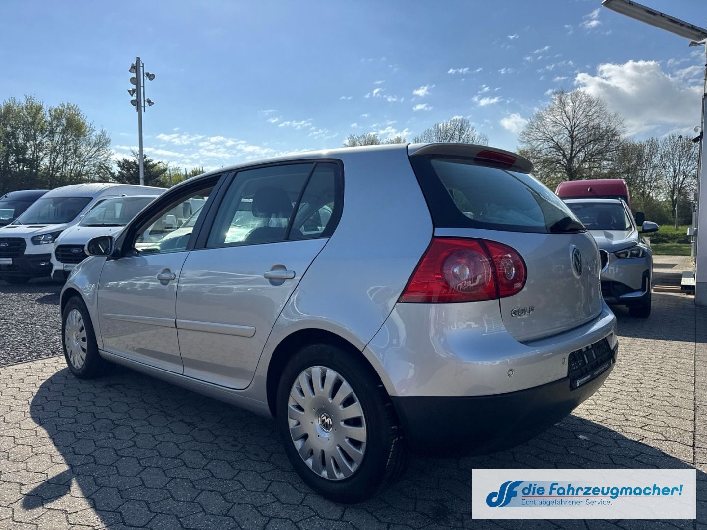 Fahrzeugabbildung Volkswagen Golf V 1,4 Tour ohne Rost Klimaau.  PDC*EXPORT
