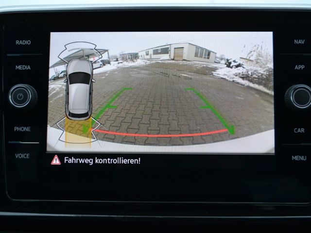 T-Roc 1.5 TSI DSG R-Line IQ.DRIVE-PAKET/18-ZOLL/