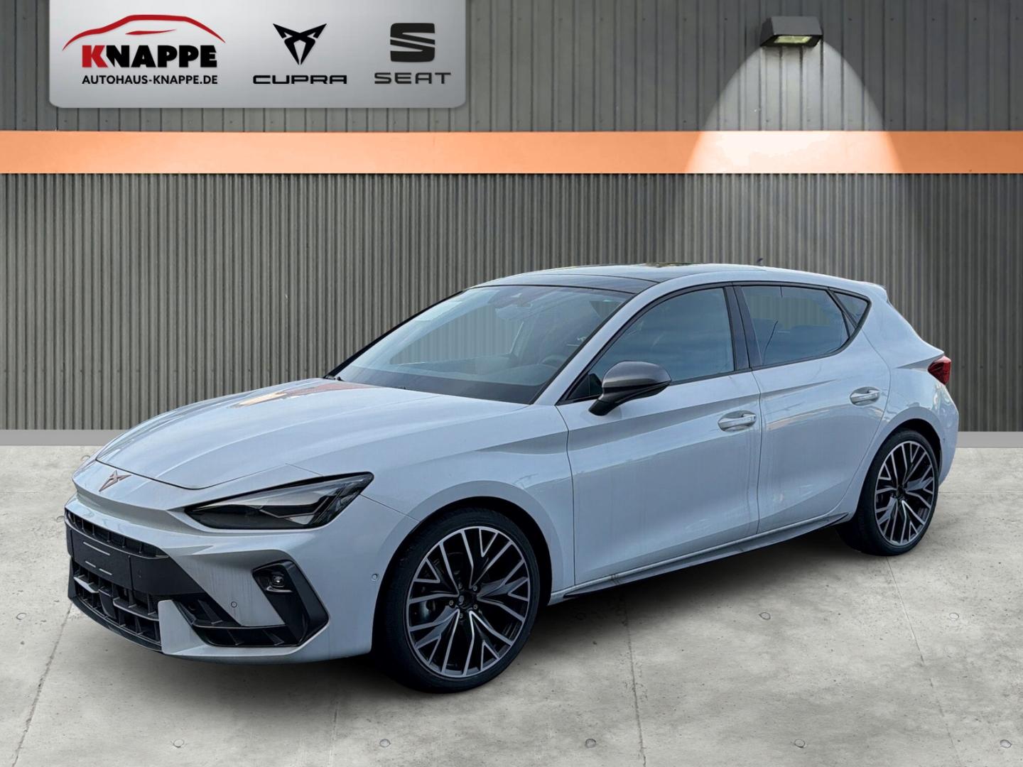 Cupra Leon 1.5 eTSI 110 kW Matrix AHK Panorama Seitens