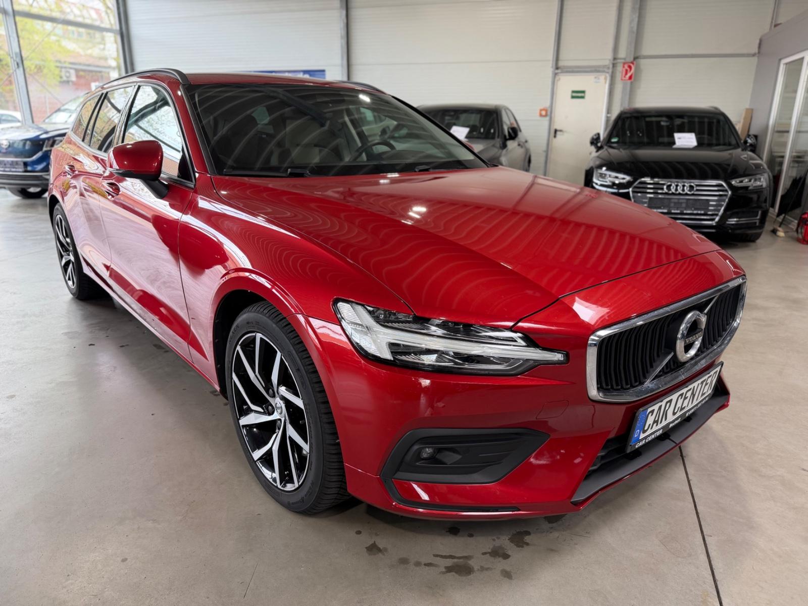 Volvo V60 Kombi T5 Momentum Car Play|LED|StHZ|Keyless