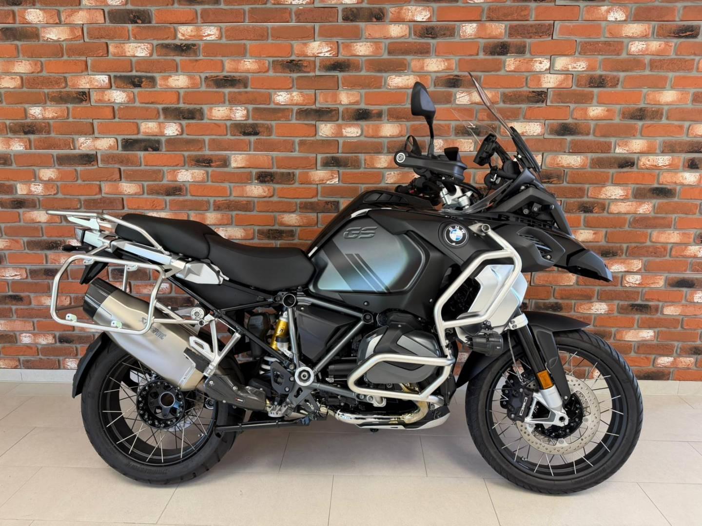 BMW R 1250 GS Adventure + 3 Koffer + Akrapovic aus 1