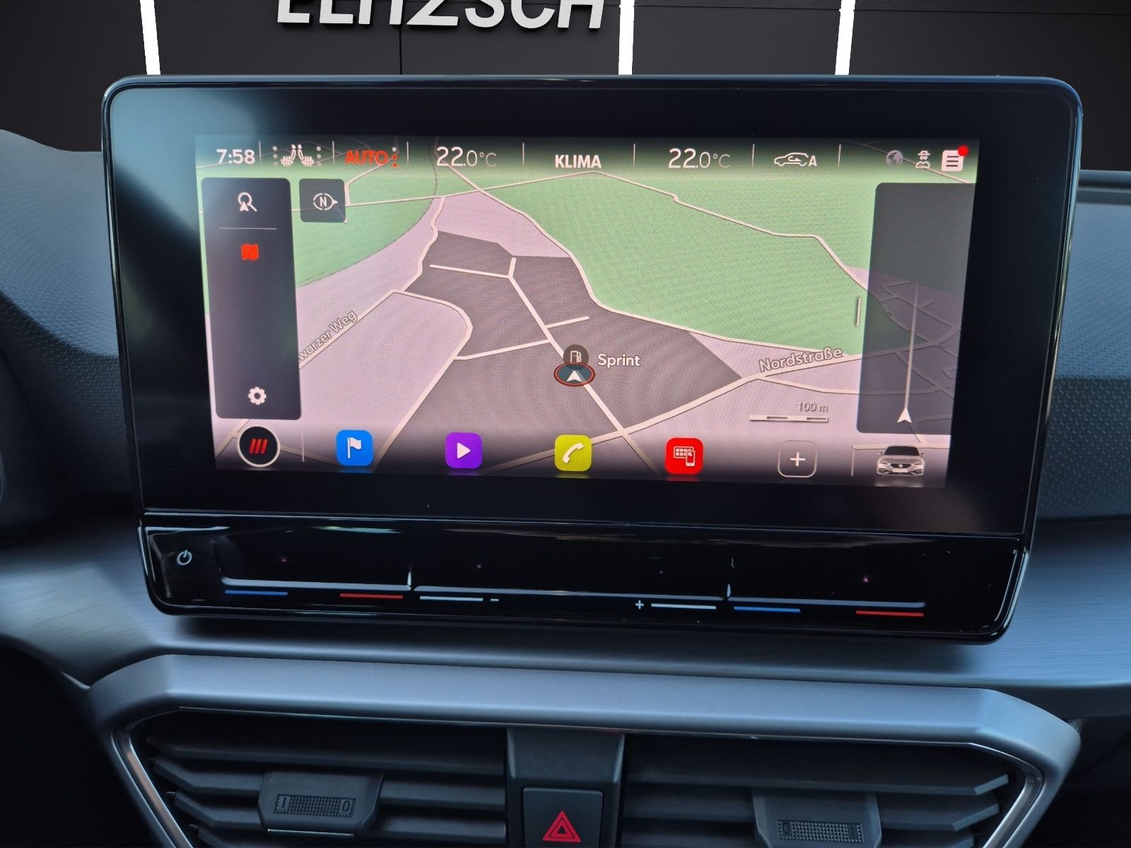 Fahrzeugabbildung SEAT Leon eTSI FR-Line DSG LED Navi ACC RFK SH 18"