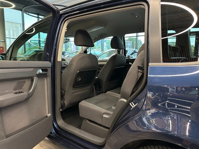 MYAUTOCENTER – Gebraucht- und Jahreswagen mit Werkstattservice in Pfaffenhofen Volkswagen Touran Comfortline *7-SITZER*2-ZONEN*TEMPO*