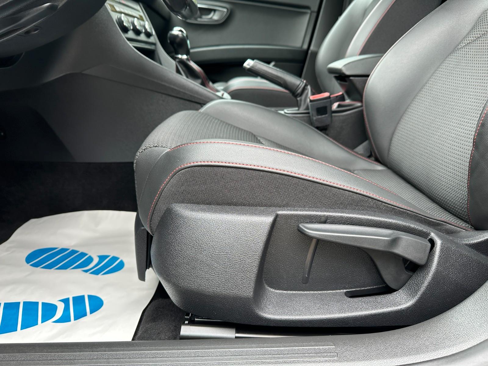 Seat Leon FR 1.HAND SHZ NAVI PDC TEMPOMAT LEDER