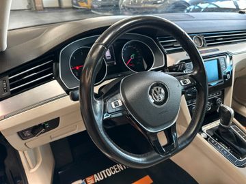 MYAUTOCENTER – Gebraucht- und Jahreswagen mit Werkstattservice in Pfaffenhofen Volkswagen Passat Highline *4Motion*Massage*AHK*LED*Keyless