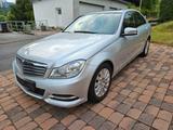 Mercedes-Benz C 180 ELEGANCE - Mercedes-Benz C 180: Elegance